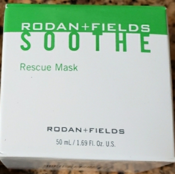 Rodan + Fields Other - RODAN+FIELDS Soothe Mask new